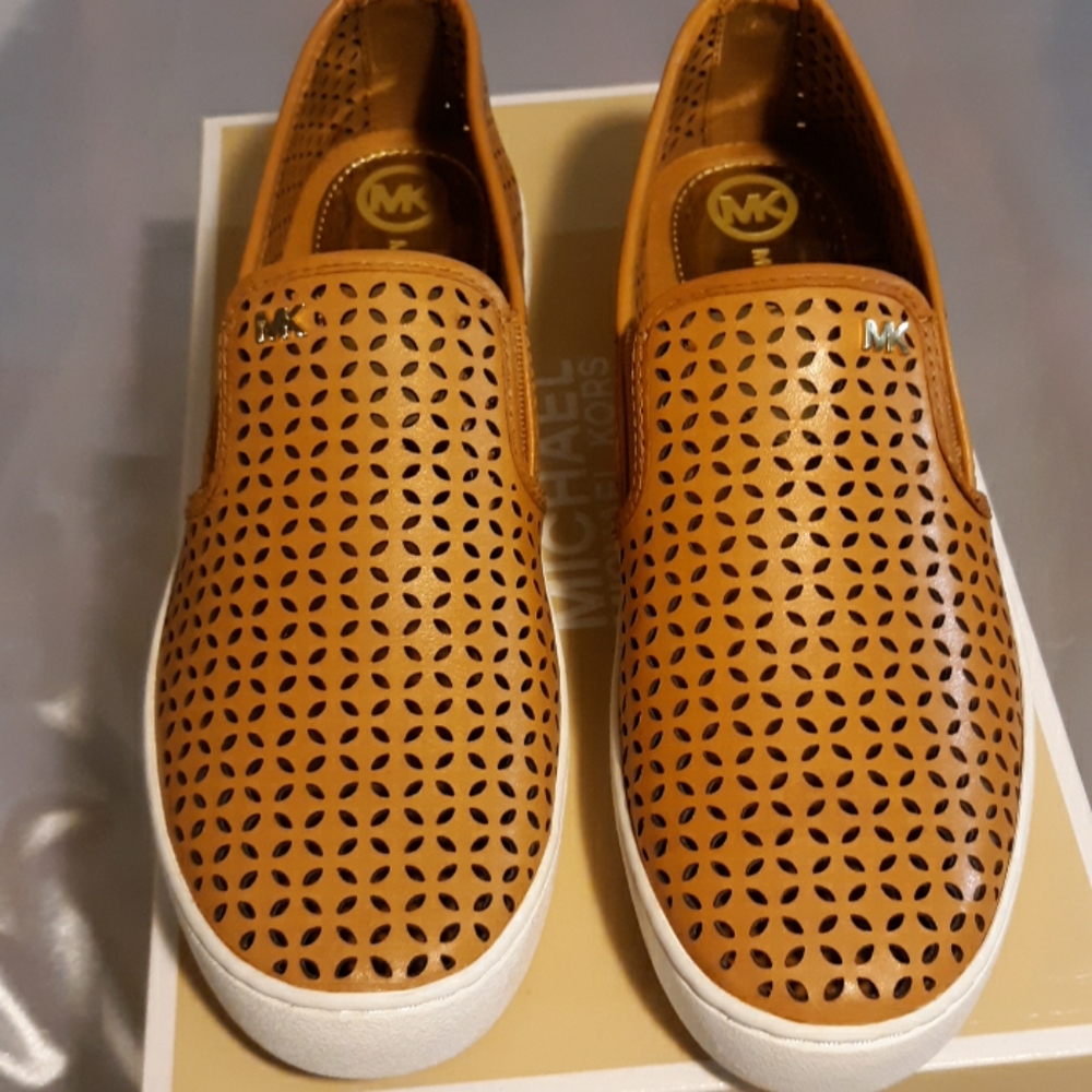 Michael  Kors